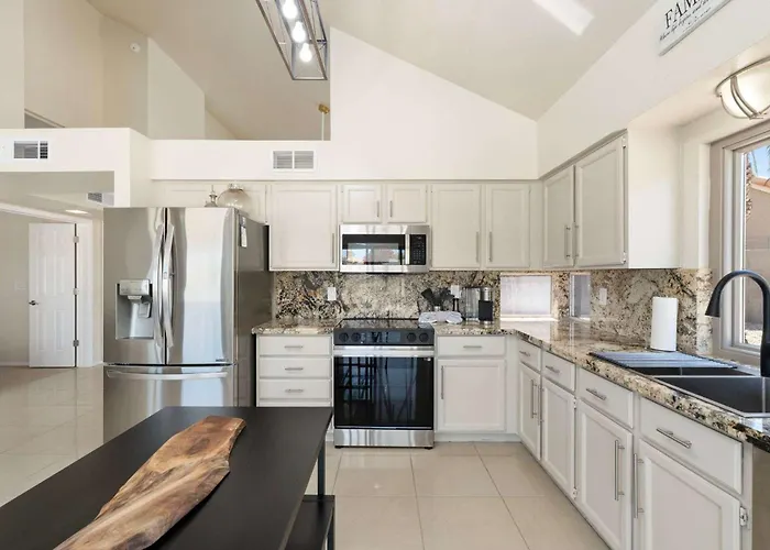 Сasa de vacaciones Private Golf Oasis With Pool Patio And Mtn Views Phoenix