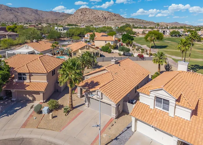 Сasa de vacaciones Private Golf Oasis With Pool Patio And Mtn Views