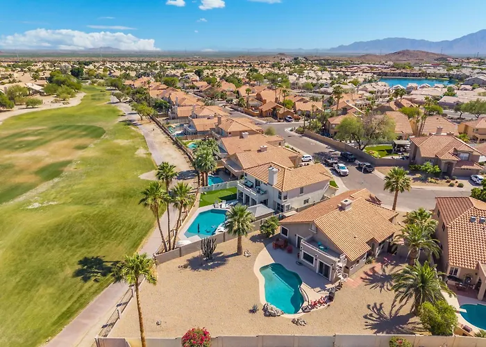 Сasa de vacaciones Private Golf Oasis With Pool Patio And Mtn Views